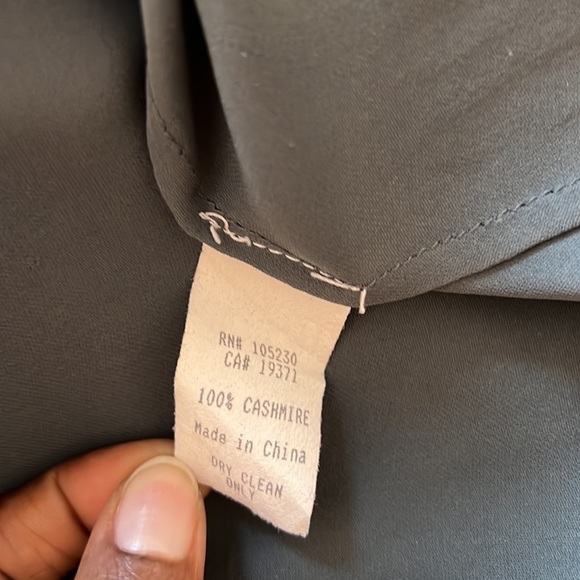 Joie Women’s Longsleeve Top Size Small Cashmire - Picture 5 of 5